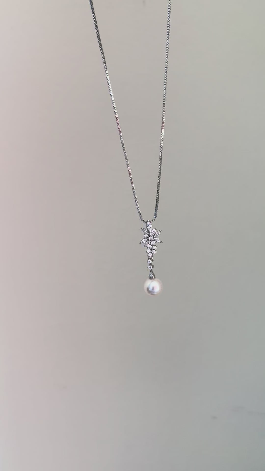 White pearl necklace